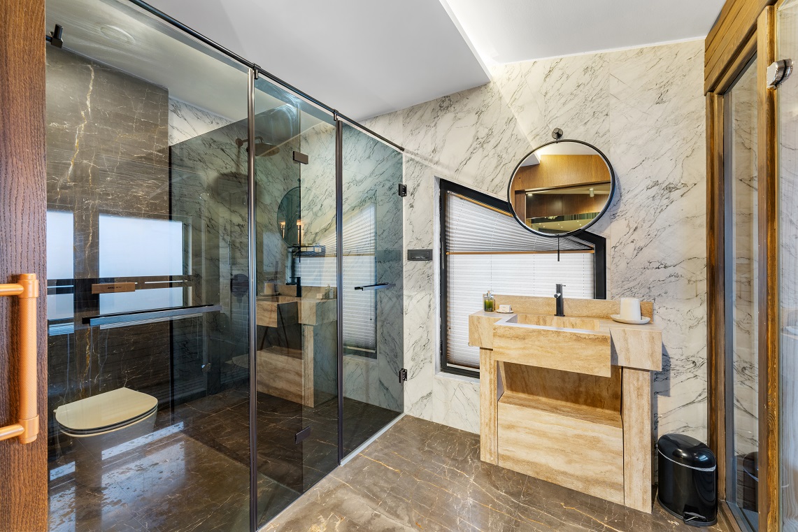 Presidential Suit Oda